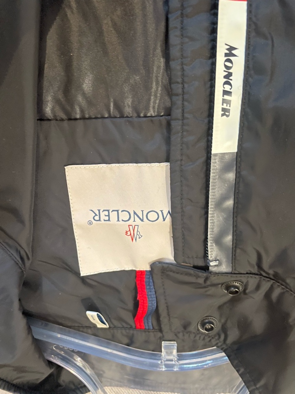 Moncler Black Men's Windbreaker Jacket with Red Trim - Picture 8 of 14